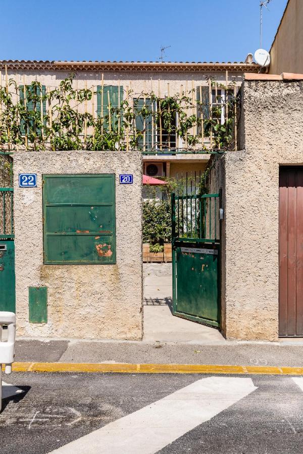SOLEIL EN VILLE - Coeur de ville au calme plein Sud à 300 m du Port Vieux La Ciotat Esterno foto